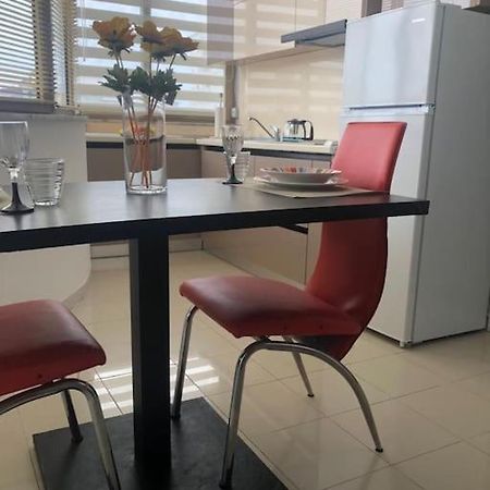 Cozy 1-Bedroom Flat, Beachside Durrës Exteriér fotografie