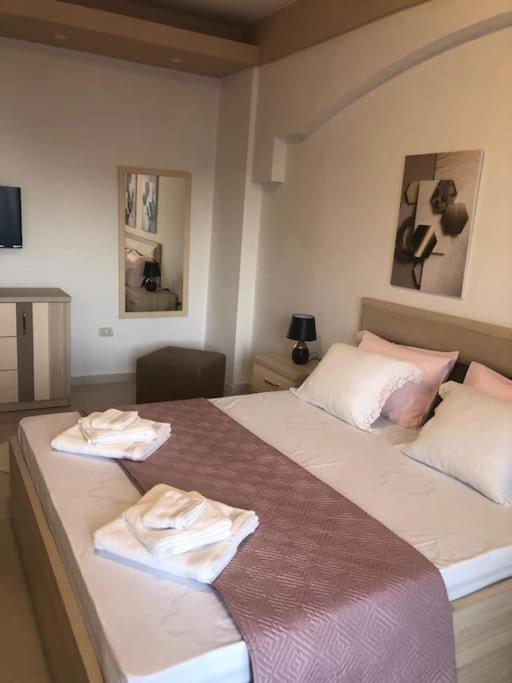 Cozy 1-Bedroom Flat, Beachside Durrës Exteriér fotografie